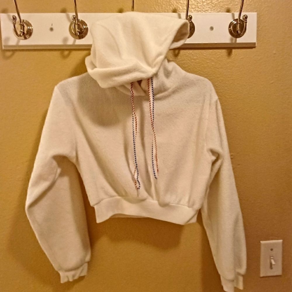 Furry white Crop hoodie 